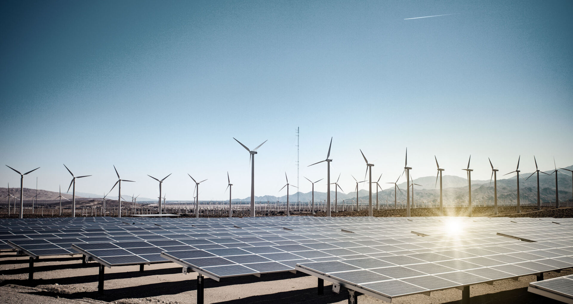 Ein Wind- und Solarpark. BACHMANN Energy